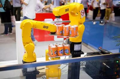 2019鄭州工博會(huì)展品回顧 工業(yè)機(jī)器人引領(lǐng)中部智能制造產(chǎn)業(yè)新升級，自動(dòng)化與機(jī)械傳動(dòng)協(xié)同創(chuàng)新